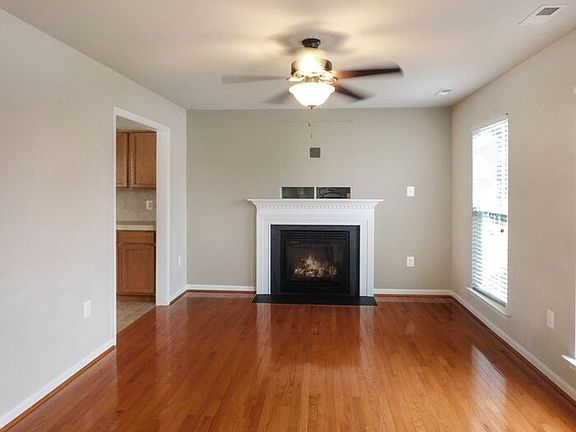 2nd image of 22329 Douglas Ct