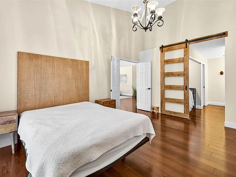 4180 Brentwood Park Cir — Photo 25