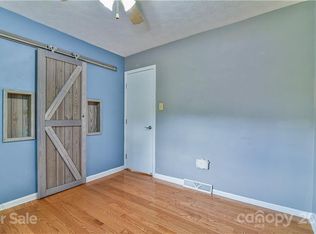 2 Holly Hill Dr, Arden, NC 28704