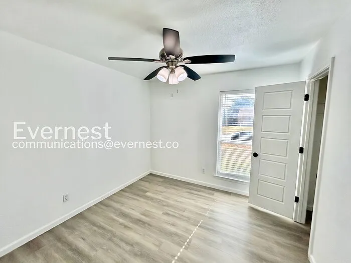 1800 Heidelberg Dr — Photo 11