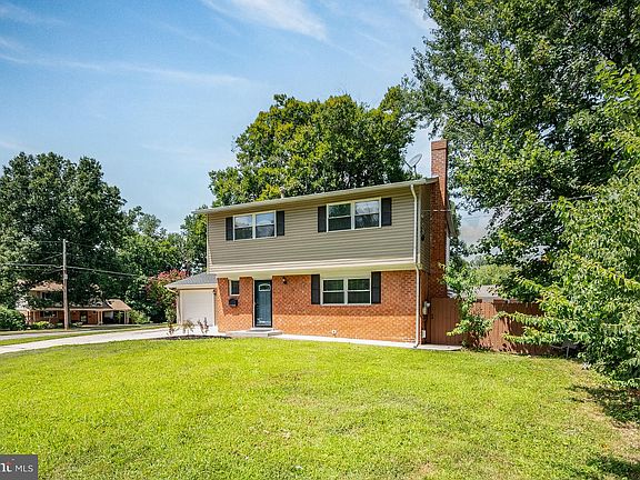 3rd image of 5520 Southampton Dr