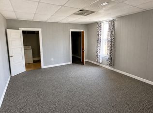 115 S Capitol Ave #1/2, Mount Sterling, IL 62353