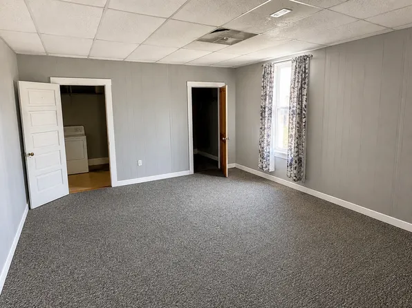 115 S Capitol Ave #1/2, Mount Sterling, IL 62353