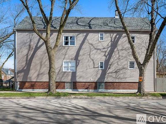2nd image of 5361 S Peoria St APT 1