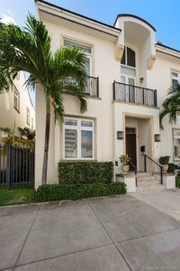 550 Valencia Ave APT 1, Coral Gables, FL, 33134