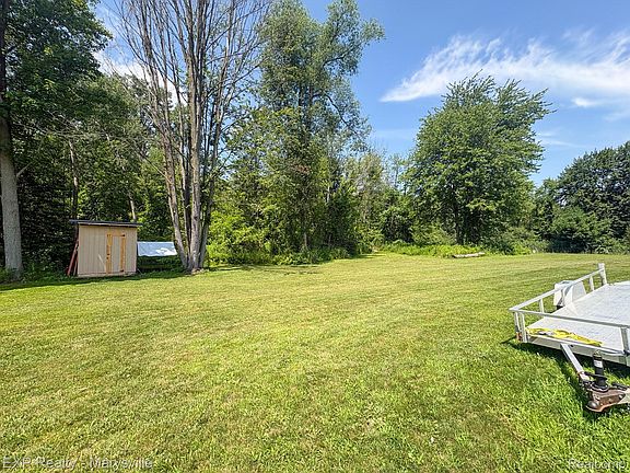 4th image of 2601 Beach Rd