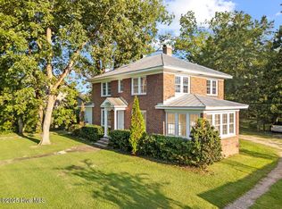 860 Main Street, Bayboro, NC 28515