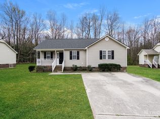 1453 Smokey Mountain Dr, Zebulon, NC 27597