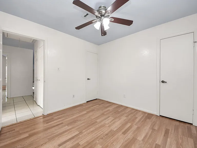 15614 Barbarossa Dr — Photo 21