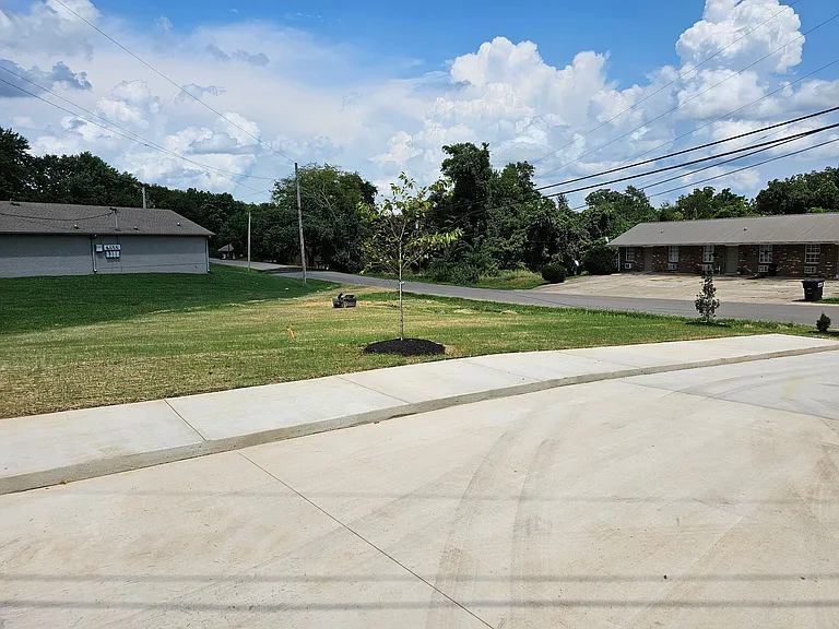 134 Walnut St #A — Photo 15