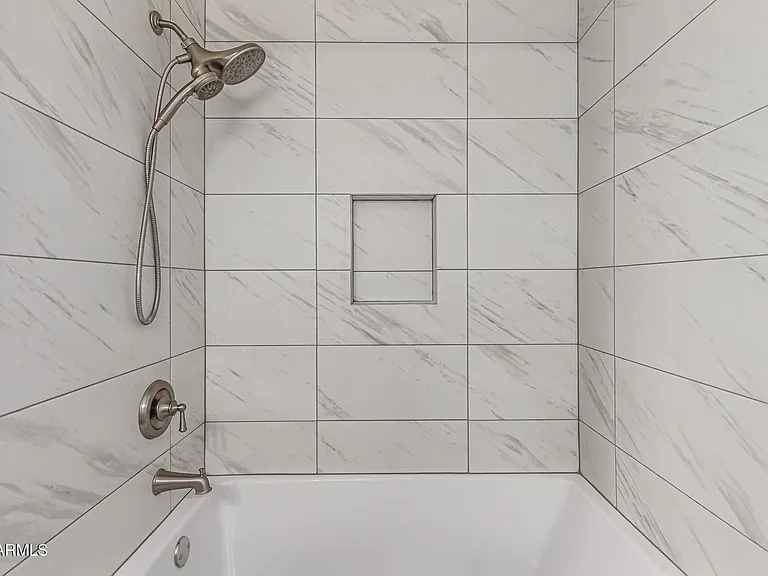 1213 E Riviera Dr — Photo 23