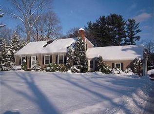 116 Fernwood Rd, Chagrin Falls, OH 44022