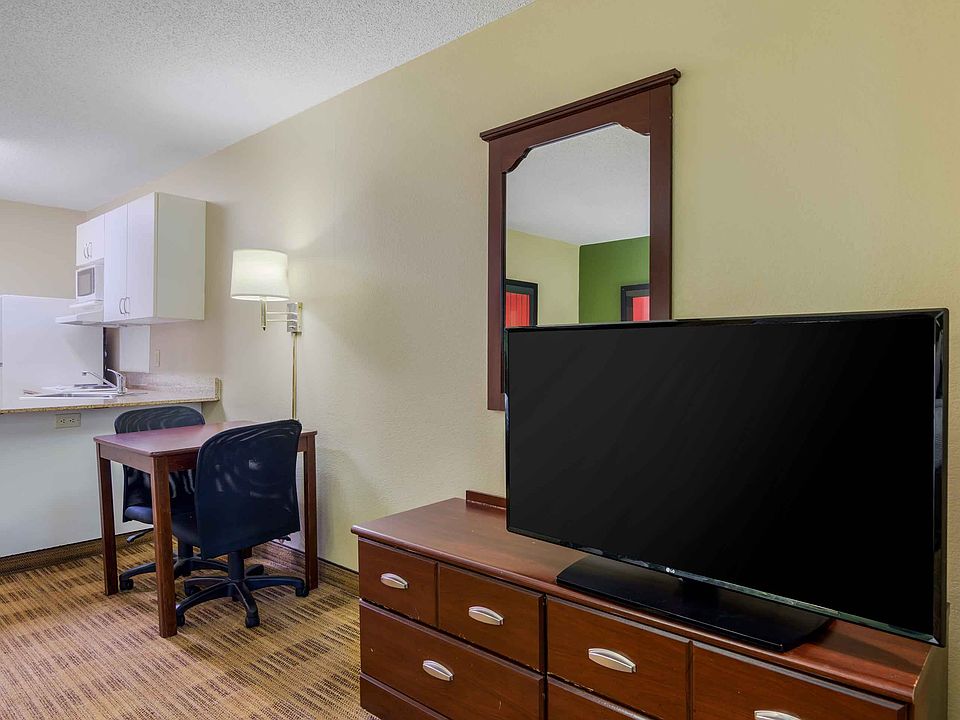 Studio Suite - 2 Full Beds