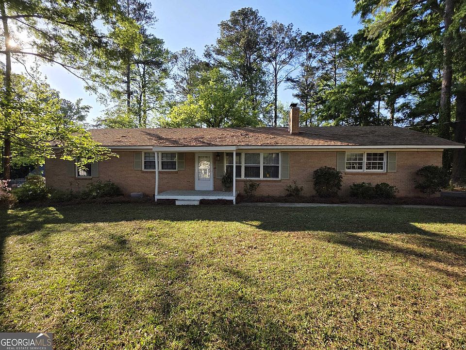 1st image of 126 Honeysuckle Rd