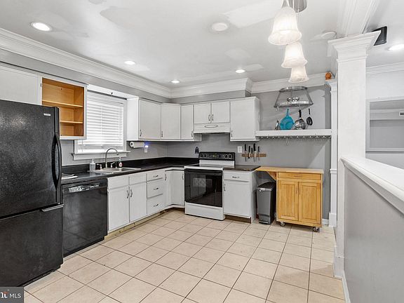 4th image of 103 Meadow Woods Ln