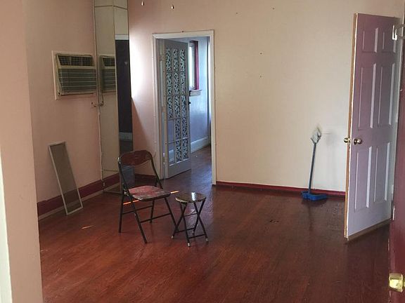 5th image of 8643 111th St #1