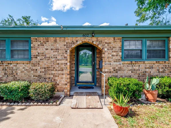 602 E Fitzgerald St, Bangs, TX 76823