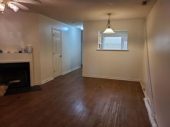 3rd image of 114 Tamara Ln #B