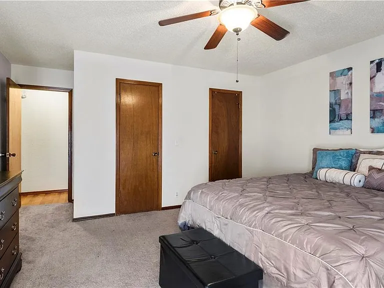 505 Crestview — Photo 16
