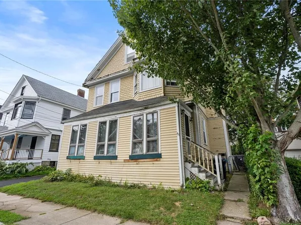 51 Gibbs Ave, Newport, RI 02840