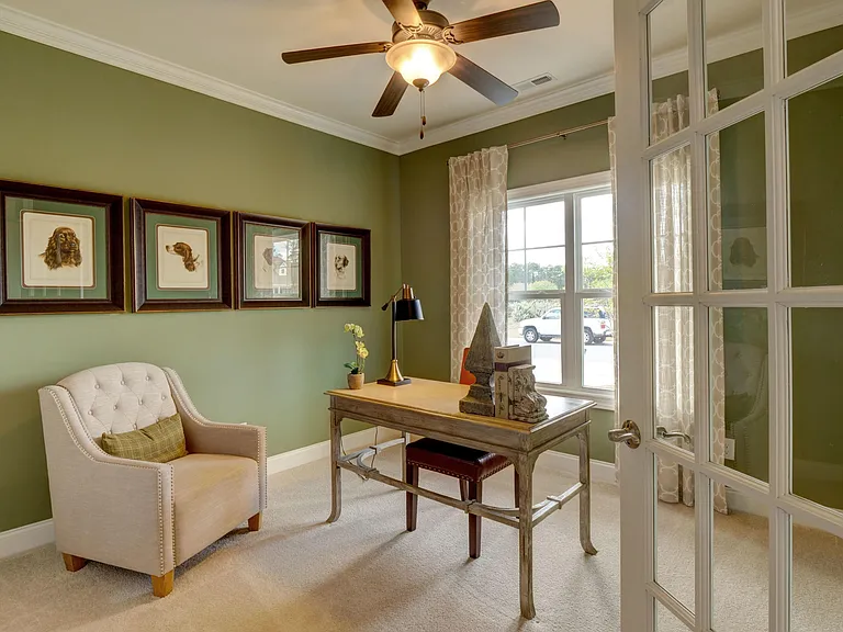 2620 Leader Cir — Photo 16