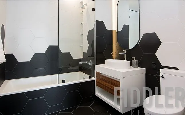 Rented by The KCI Group | media 4