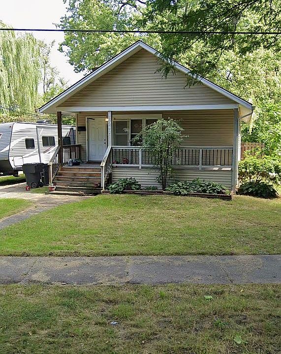 1st image of 16942 Riverview St