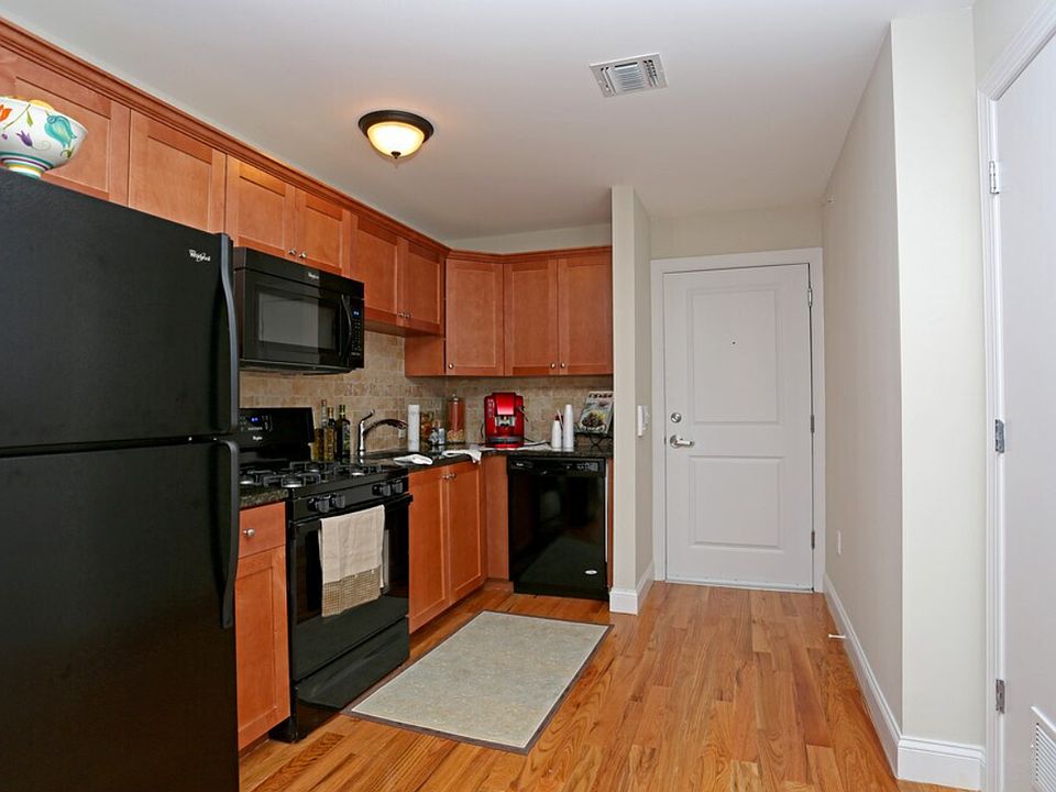 1st image of 46 E Park St #312