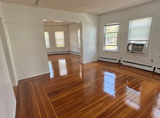 14 Privet St FLOOR 2, Pawtucket, RI 02860