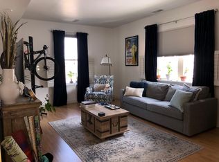 512 57th St #2B, Kenosha, WI 53140