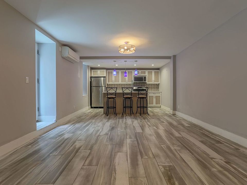 1st image of 101 Woodruff Ave APT 1B