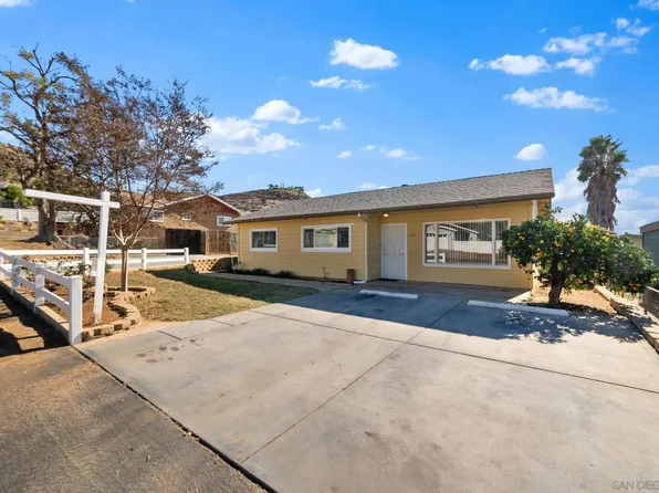 1077 E Bradley Ave, El Cajon, CA 92021