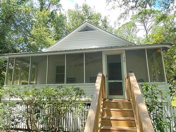 2nd image of 39 Apaco St