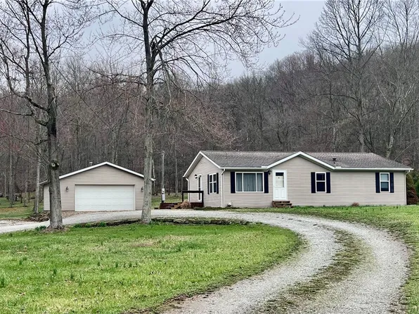 5069 Cherry Run Rd NW, Strasburg, OH 44680