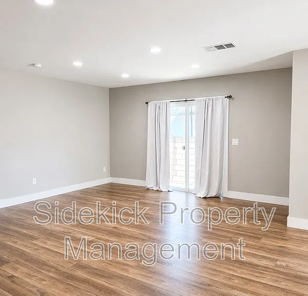 11443 Dicky St — Photo 6