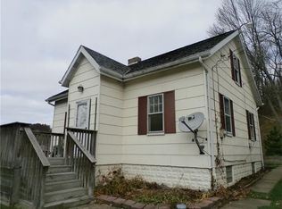 825 Reno St, Rochester, PA 15074