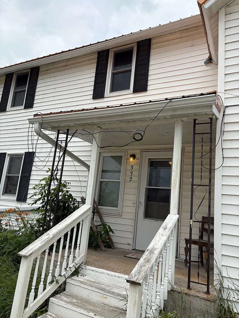 332 Cedar Street — Photo 2