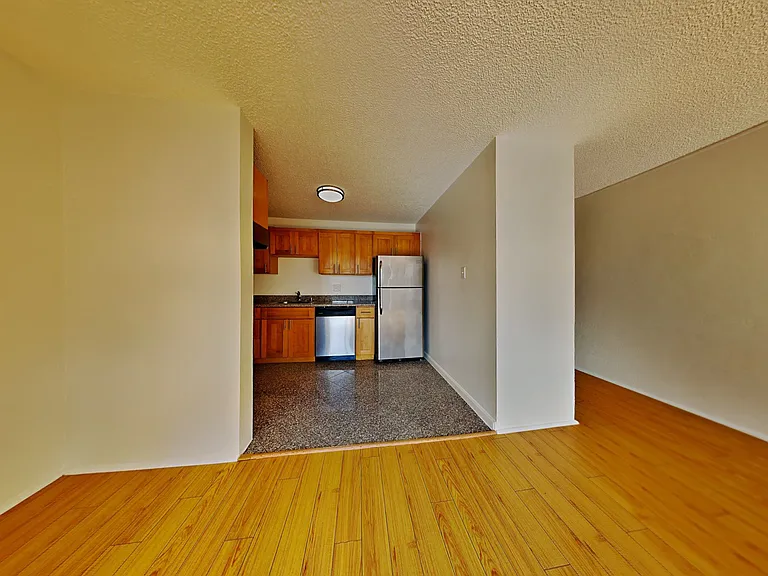 455 Eddy St — Photo 42