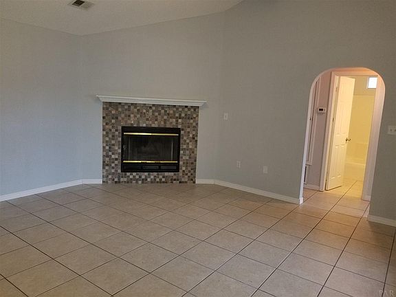 3rd image of 505 Schneider Dr