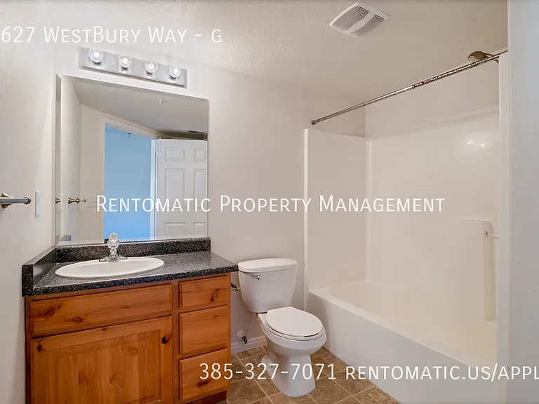 1627 Westbury Way #G — Photo 14