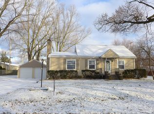 2914 Sheffer Ave, Lansing, MI 48906