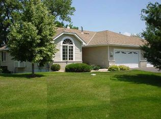 1015 Horizon St, Vadnais Heights, MN 55127