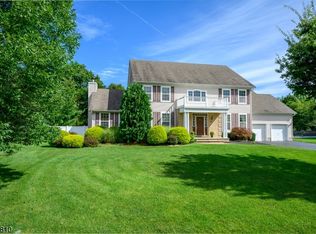 4 Christie Ln, Freehold, NJ 07728