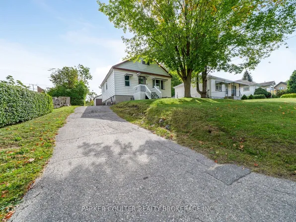 19 Adelaide St, Barrie, ON L4N 3T4