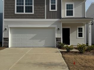 10310 Chatham Run Ln, Charlotte, NC 28262