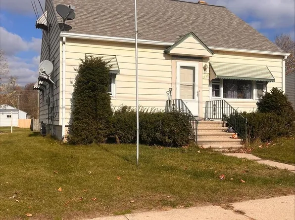 2736 12th STREET, Two Rivers, WI 54241