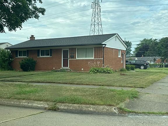 2nd image of 30327 Flanders Ave