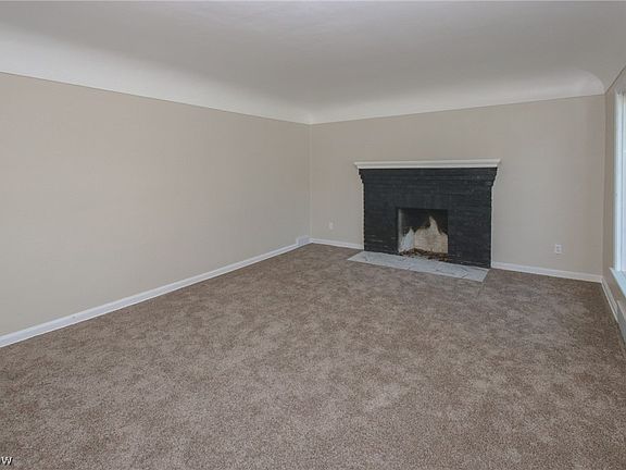 2nd image of 17 N Richview Ave