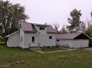 329 Oak St SE, Clearbrook, MN 56634