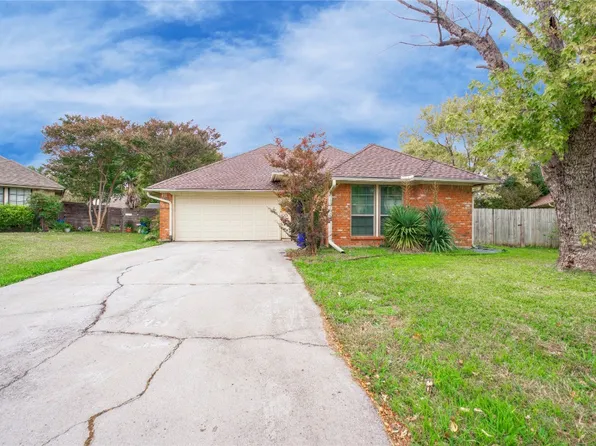 1517 Brook Forest Dr, Mansfield, TX 76063
